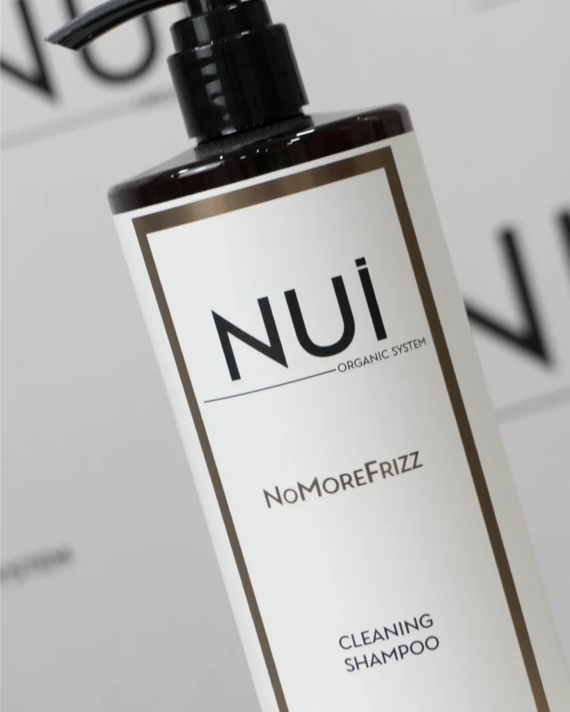 Champú preparador para la realización del alisado orgánico de nui organic nomorefrizz