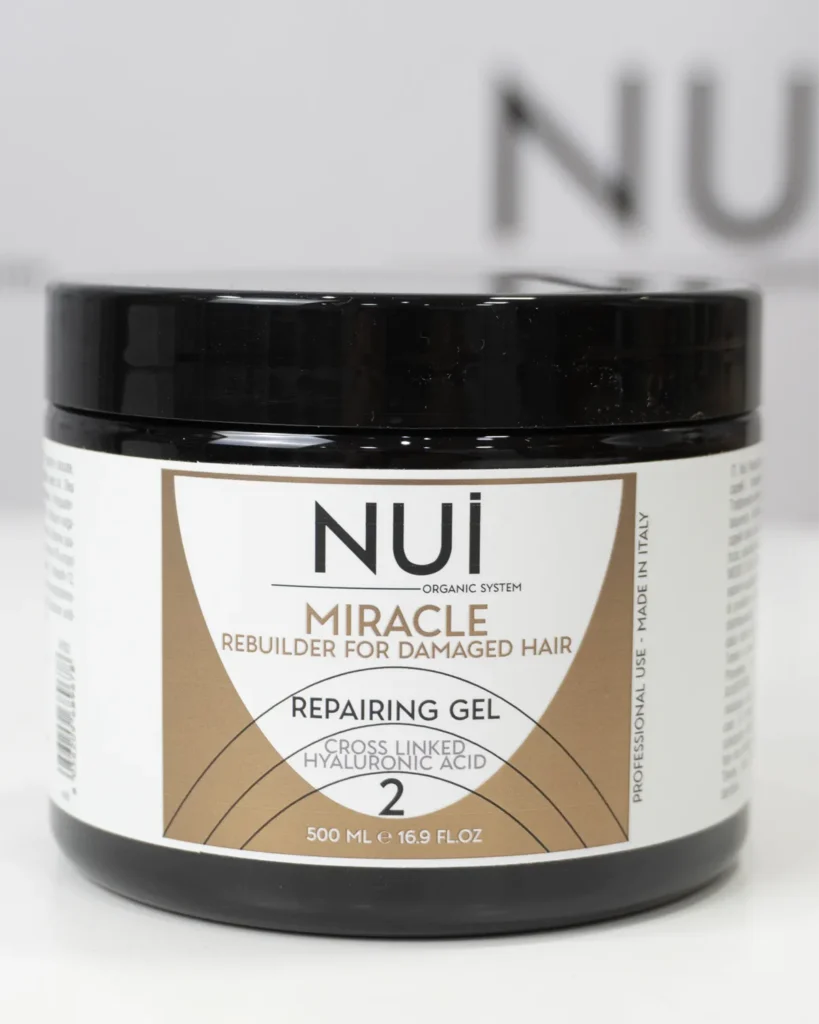 Nui gel reparador paso 2 para reconstruir el cabello en profundidad como parte del tratamiento reconstructor de nui miracle rebuilder